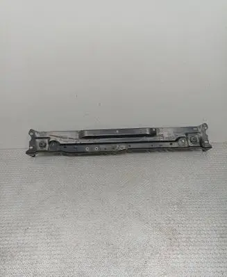 Mercedes-Benz C W204 Top upper radiator support slam panel A2046200272