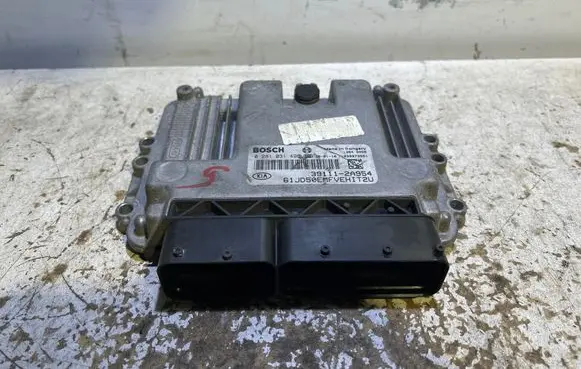 KIA Ceed Engine control unit/module 0281031496 1039S73881 391112A954