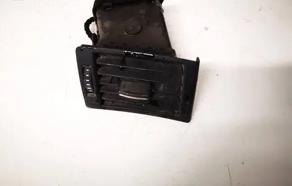Audi A4 S4 B7 8E 8H Dash center air vent grill 8E0820902F