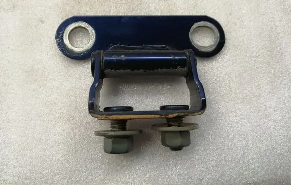 Toyota Corolla Verso AR10 Tailgate/trunk/boot hinge 6881002020