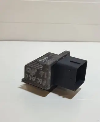 Citroen Xsara Picasso Glow plug pre-heat relay 9640469680