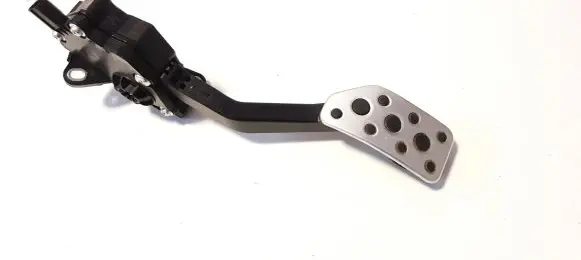 Subaru Forester SK Accelerator throttle pedal 36010FL011 1988001161 03D10C00120