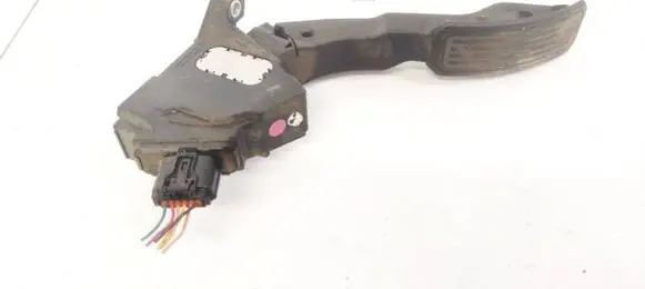 Toyota Auris 150 Accelerator throttle pedal 7811002020 78110-02020
