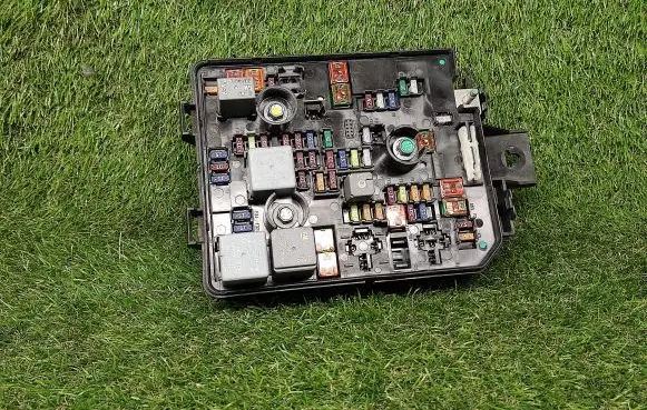 Opel Mokka Power management control unit 95263744