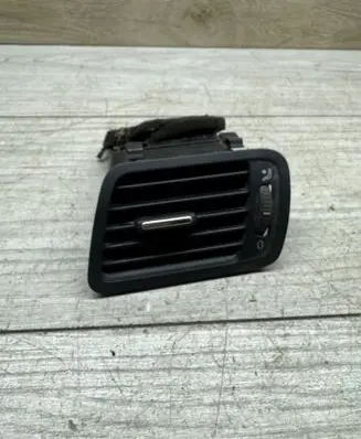 Volkswagen PASSAT B6 Dashboard side air vent grill/cover trim 3C1819701 P0108666 T0024359