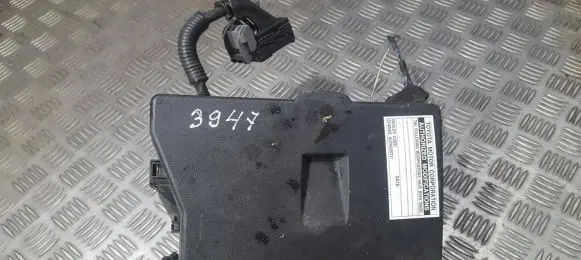 Toyota Auris 150 Fuse box set 7233r0a2