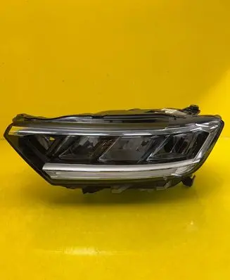 Volkswagen T-Roc Headlight/headlamp 2GA941005F