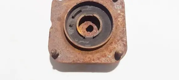 Mazda 626 Coil spring mount 