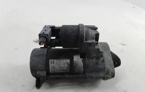 Toyota Avensis T250 Starter motor 28100-0G020
