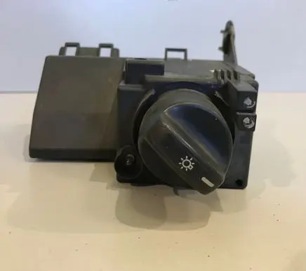 Mercedes-Benz E W210 Light switch 2105450104