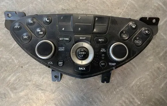 Nissan Primera Climate control unit 28395AV611