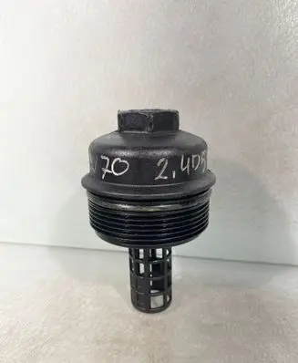 Volvo V70 Oil filter cover 6740217339