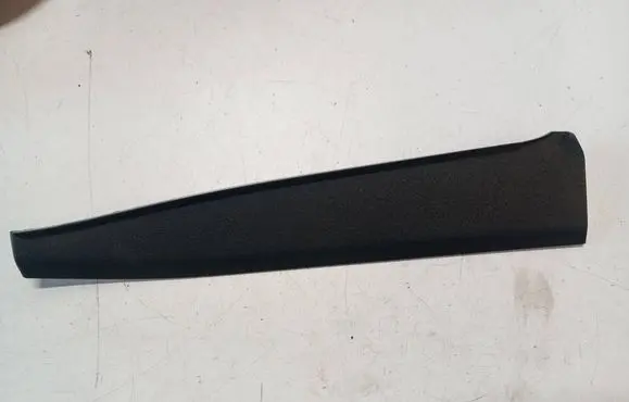 Volvo V40 Front sill trim cover 31102348