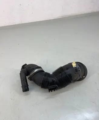 Volkswagen PASSAT B8 Turbo air intake inlet pipe/hose 5Q0129635
