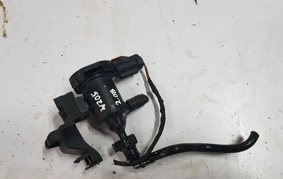 Mercedes-Benz C W205 Vacuum valve A0014760532IAUTOPI A0014760532