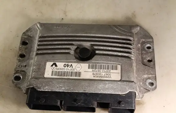 Renault Scenic III - Grand scenic III Engine control unit/module 237100293R V29006690A 237100572R