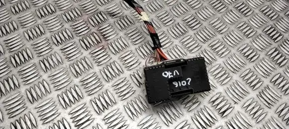 Volvo V70 Fuse module
