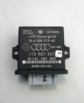 Skoda Octavia Mk2 (1Z) Light module LCM 1T0907357