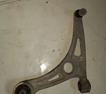 KIA Soul Front lower control arm/wishbone