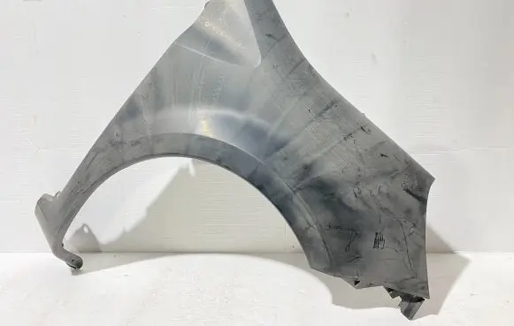 Renault Modus Fender 8200098310D