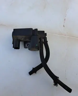 Toyota Avensis T270 Turbo solenoid valve 258190R011 70051308