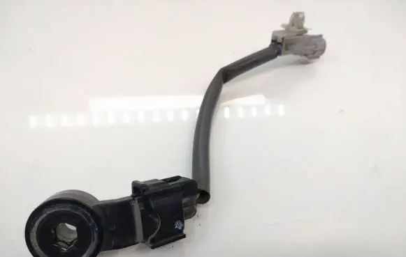 Toyota Auris E180 Detonation knock sensor 8961502020 1710001111