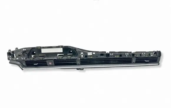Audi A5 Dash center air vent grill 8W2820901C 04102017 09637