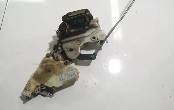 Nissan Almera Tino Rear door lock 82552BM760