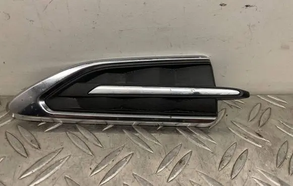 Ford Escape III Fender trim (molding) GJ5416C216AC