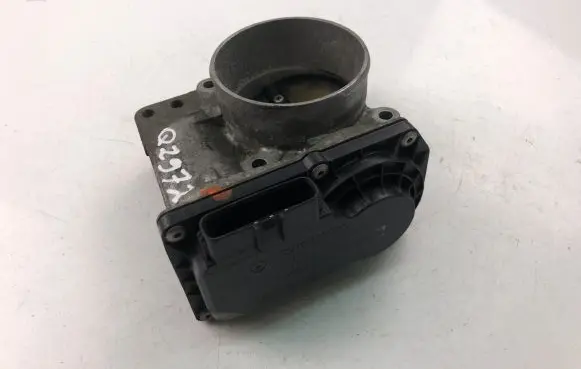 Volvo V50 Throttle valve 30711551