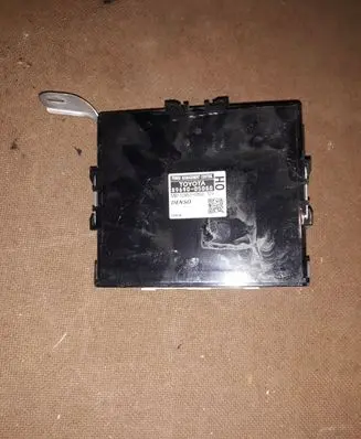 Toyota Avensis T270 Other control units/modules 8969005080