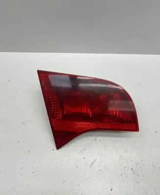 Audi A4 S4 B7 8E 8H Tailgate rear/tail lights 8E9945093 484501 ULO749001