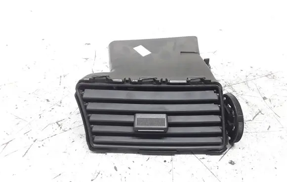 Chrysler Pacifica Dash center air vent grill