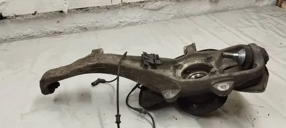 Mercedes-Benz GLE AMG (W166 - C292) Front wheel hub A16609