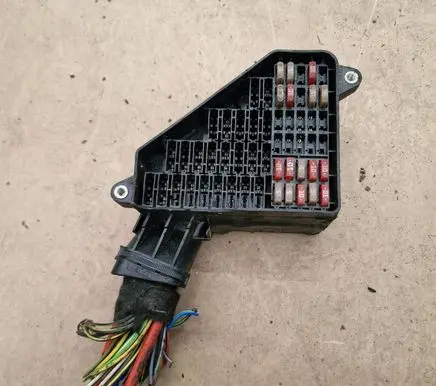 Seat Ibiza III (6L) Fuse box set 6q0941828c 22122005 6818423