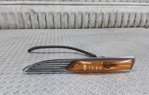 Ford Mondeo MK IV Front fender indicator light 7S7113K354AD