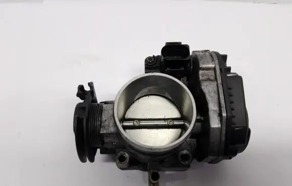 Audi A3 S3 8L Throttle body valve 06A133063G