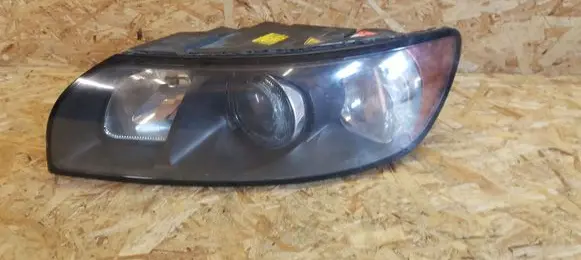 Volvo V50 Headlight/headlamp 31213181