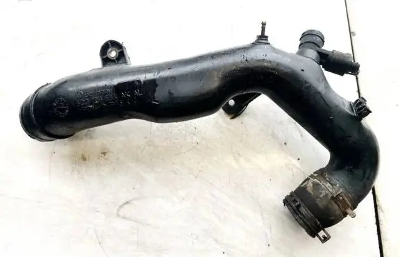 Chrysler PT Cruiser Intercooler hose/pipe 6q0129654