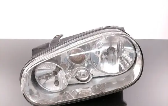 Volkswagen Golf IV Headlight/headlamp 1J1941017B