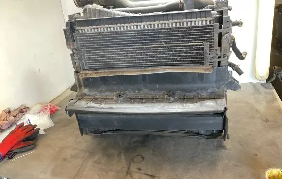 Land Rover Discovery 4 - LR4 Radiator set 