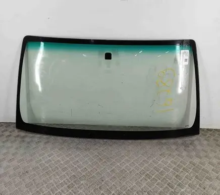 Toyota Hilux (AN10, AN20, AN30) Front windscreen/windshield window 561010K200