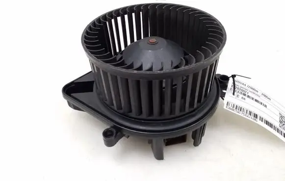 Audi A4 S4 B6 8E 8H A/C air flow flap actuator/motor 8E2820021