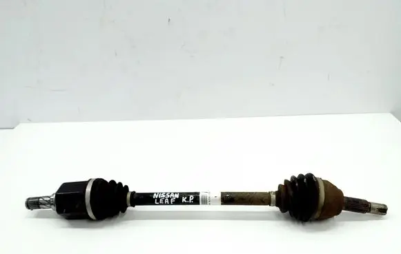 Nissan Leaf II (ZE1) Front driveshaft