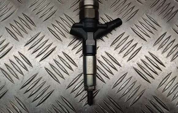 Subaru Outback Fuel injector 16613AA020 08K08055