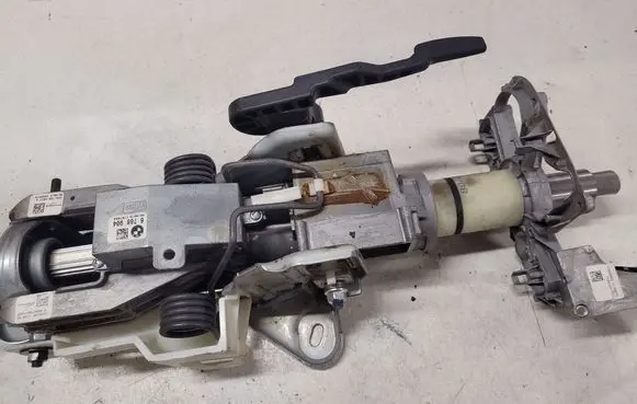 BMW 5 E60 E61 Steering wheel axle 6786904 2201055827