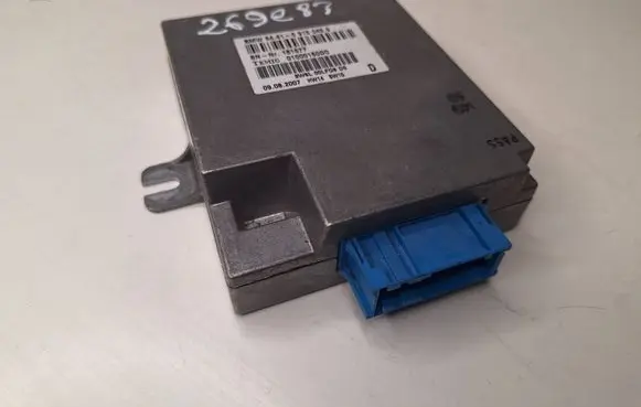 BMW X3 E83 Comfort/convenience module 6915046 01000160D0 181677