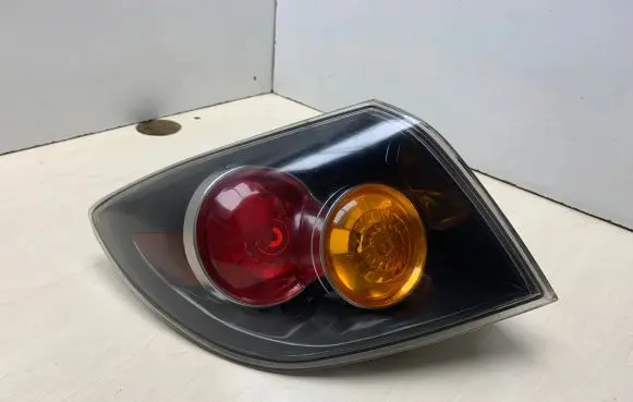 Mazda 3 I Rear/tail lights 082161964L 0409