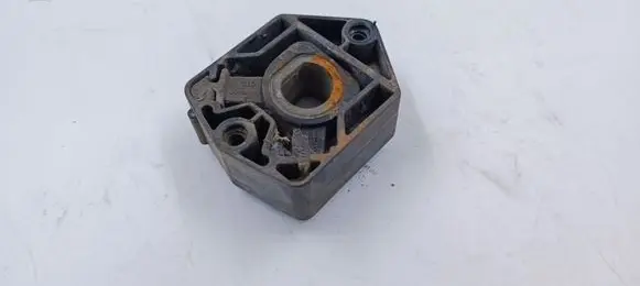 Skoda Octavia Mk1 (1U) Radiator mount bracket 1J0806155C