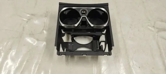 Cup holder front